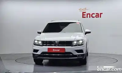 Volkswagen Tiguan 2020 2.0 гидро в Москве № 2132399, миниатюра 3