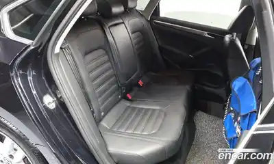 Volkswagen Passat 2018 2.0 гидро в Москве № 2132528, миниатюра 11