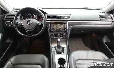 Volkswagen Passat 2018 2.0 гидро в Москве № 2132528, миниатюра 7