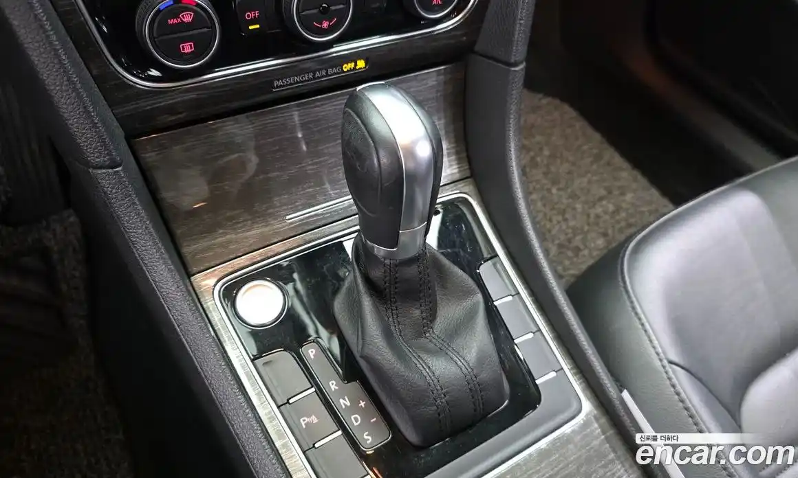 Volkswagen Passat 2018 2.0 гидро в Москве № 2132528, фото 9
