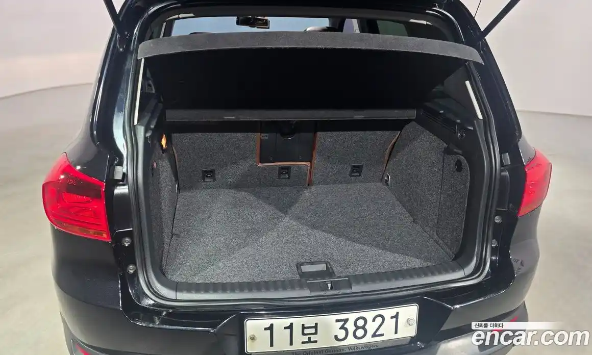 Volkswagen Tiguan 2015 2.0 гидро в Москве № 2132595, фото 20