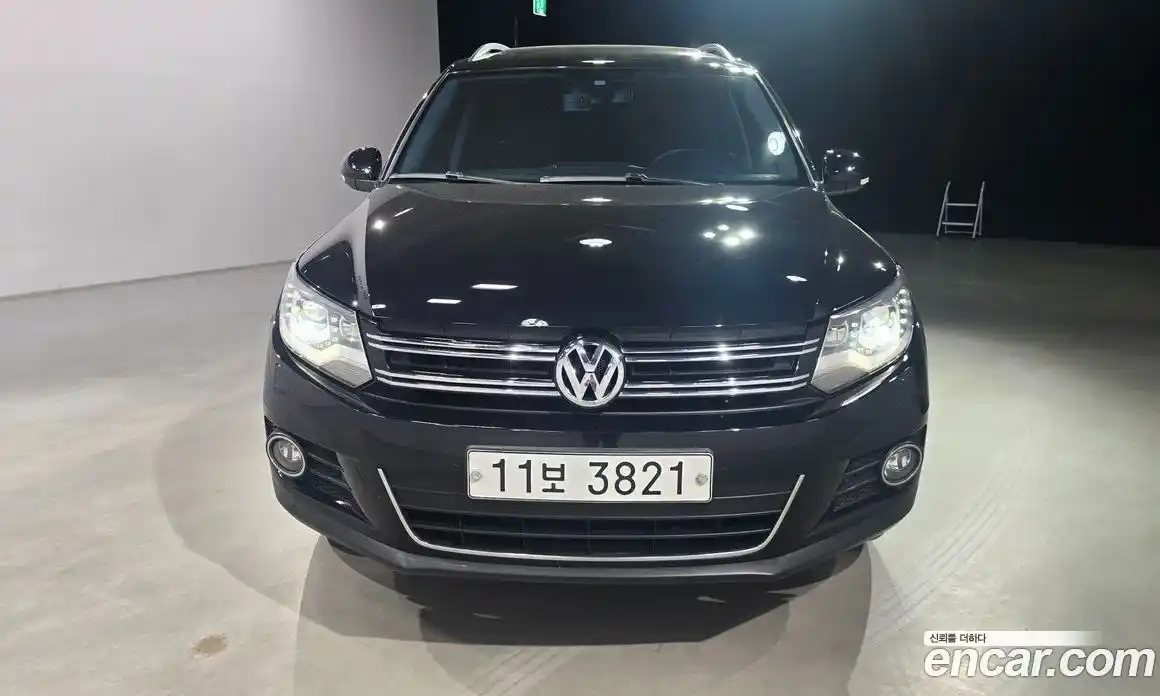 Volkswagen Tiguan 2015 2.0 гидро в Москве № 2132595, фото 3