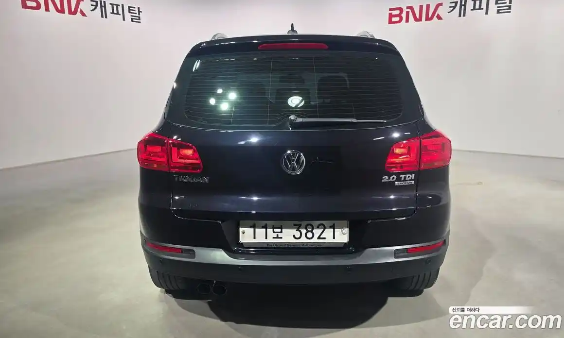 Volkswagen Tiguan 2015 2.0 гидро в Москве № 2132595, фото 4