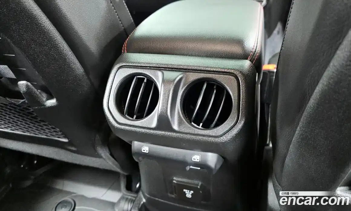 Jeep Wrangler 2022 2.0 гидро в Москве № 2132629, фото 30