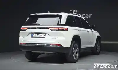 Jeep Cherokee 2023 3.6 гидро в Москве № 2132638, миниатюра 2