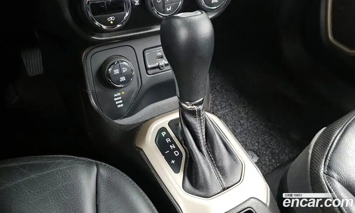 Jeep Renegade 2017 2.0 гидро в Москве, фото 9