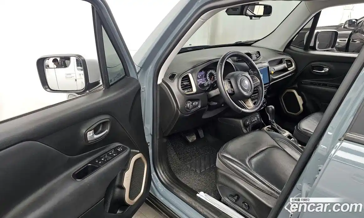 Jeep Renegade 2017 2.0 гидро в Москве, фото 10