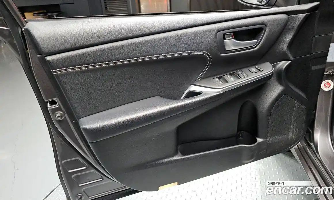 Toyota Camry 2017 2.5 гидро в Москве № 2133080, фото 14