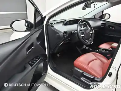 Toyota Prius 2017 1.8 гидро в Москве № 2133180, миниатюра 11