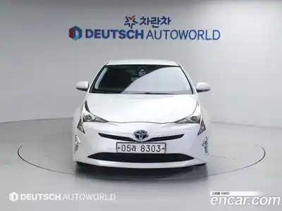 Toyota Prius 2017 1.8 гидро в Москве № 2133180, миниатюра 3