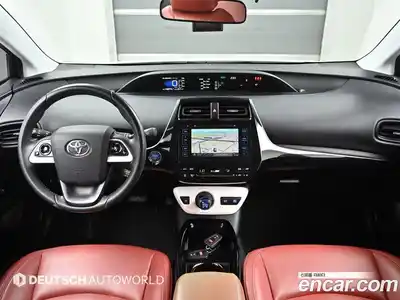 Toyota Prius 2017 1.8 гидро в Москве № 2133180, миниатюра 7