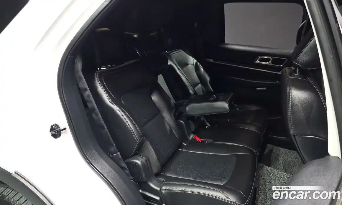 Ford Explorer 2019 2.3 гидро в Москве № 2133426, фото 18