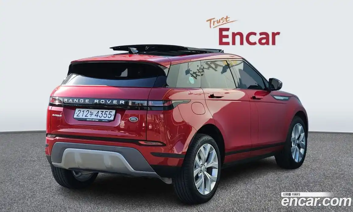 Land Rover Range-Rover Evoque 2022 2.0 гидро в Москве № 213384, фото 2