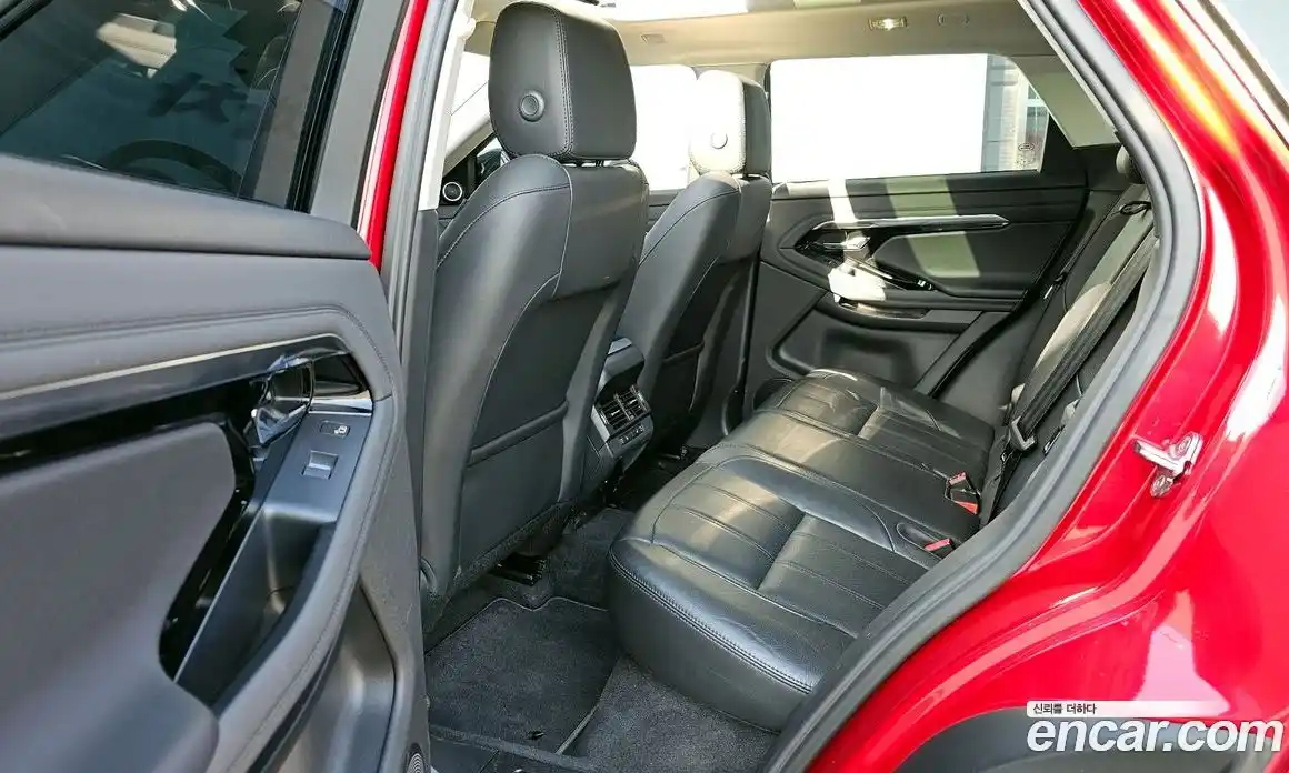 Land Rover Range-Rover Evoque 2022 2.0 гидро в Москве № 213384, фото 10