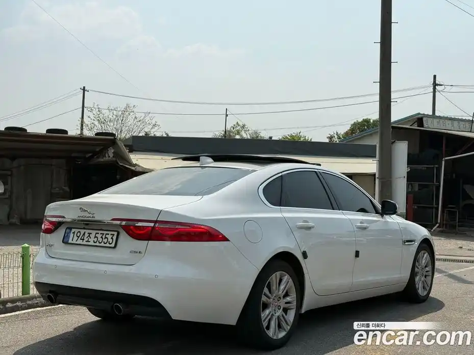 Jaguar XF 2017 2.0 гидро в Москве № 2133873, фото 4
