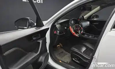 Jaguar F-Pace 2018 2.0 гидро в Москве № 2133923, миниатюра 10