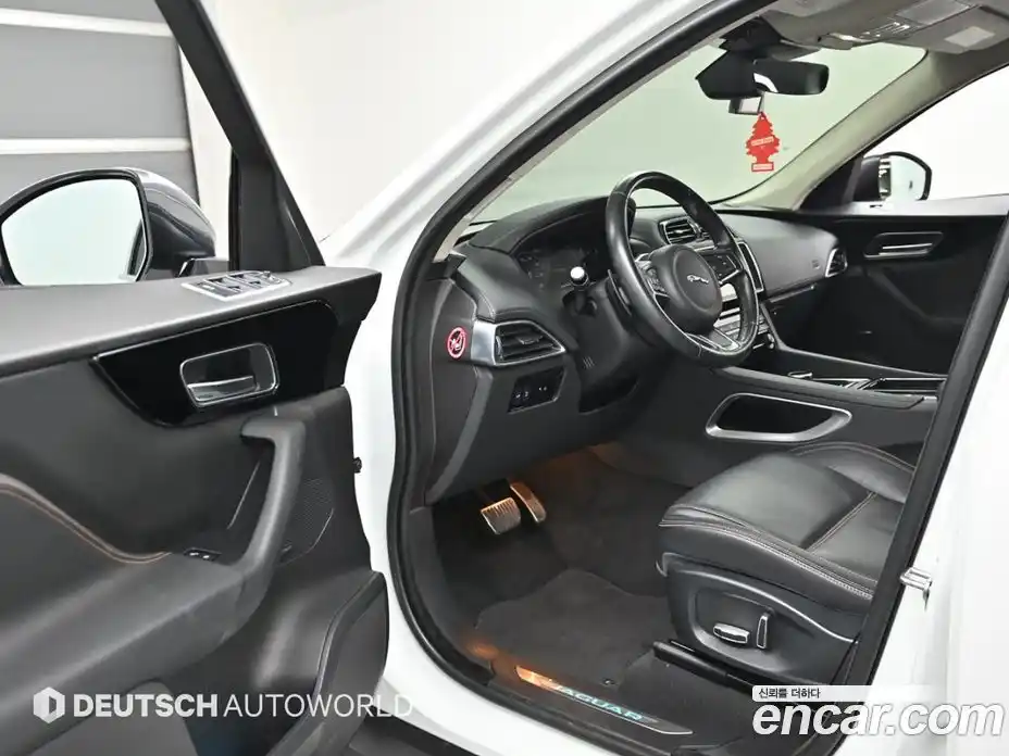 Jaguar F-Pace 2019 2.0 гидро в Москве № 2133962, фото 11