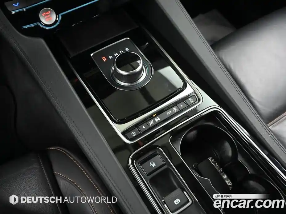 Jaguar F-Pace 2019 2.0 гидро в Москве № 2133962, фото 9