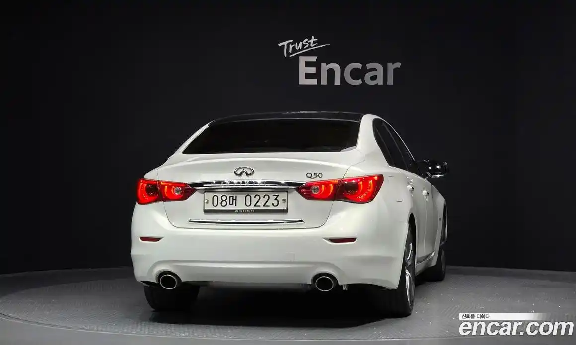 Infiniti Q50 2015 3.5 гидро в Москве № 2134047, фото 4