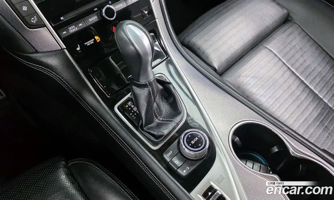 Infiniti Q50 2015 3.5 гидро в Москве № 2134047, фото 9