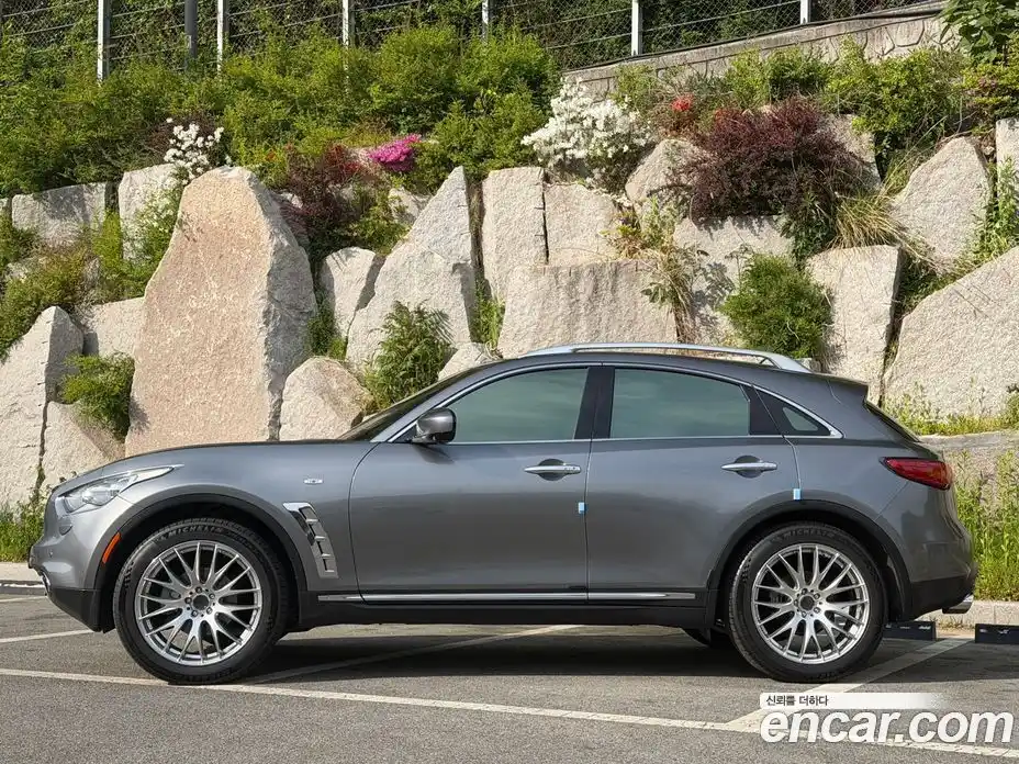 Infiniti FX 2012 3.5 гидро в Москве № 2134082, фото 2