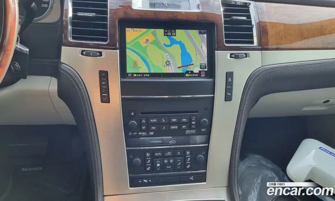Cadillac Escalade 2011 6.2 гидро в Москве № 2134514, фото 13