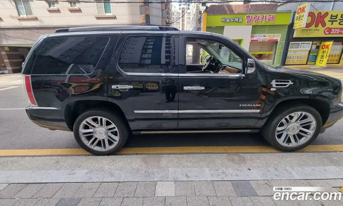 Cadillac Escalade 2011 6.2 гидро в Москве № 2134514, фото 3