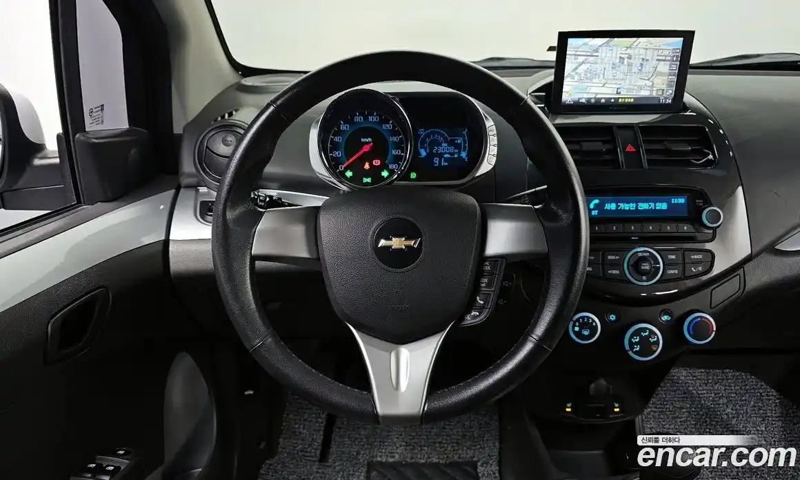 Chevrolet Spark 2014 1.0 гидро в Москве, фото 13