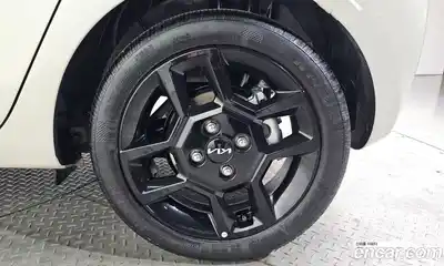 Kia Ray 2025 1.0 гидро в Москве № 1537822, миниатюра 7