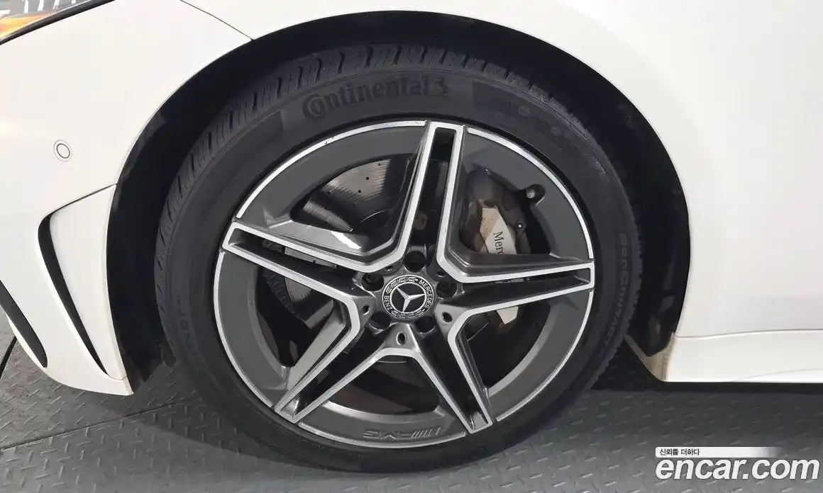 Mercedes-Benz CLS-Class 2022 2.0 гидро в Москве № 161641, фото 4