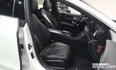 Mercedes-Benz CLS-Class 2022 2.0 гидро в Москве № 161641, миниатюра 9