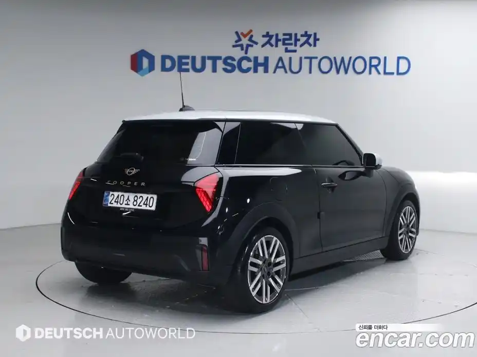 Mini Cooper 2024 2.0 гидро в Москве № 167411, фото 3