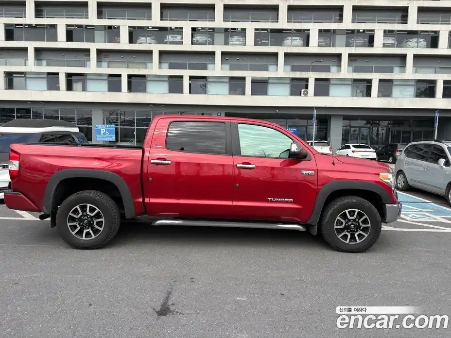 Toyota Tundra 2014 5.7 гидро в Москве № 170365, фото 6