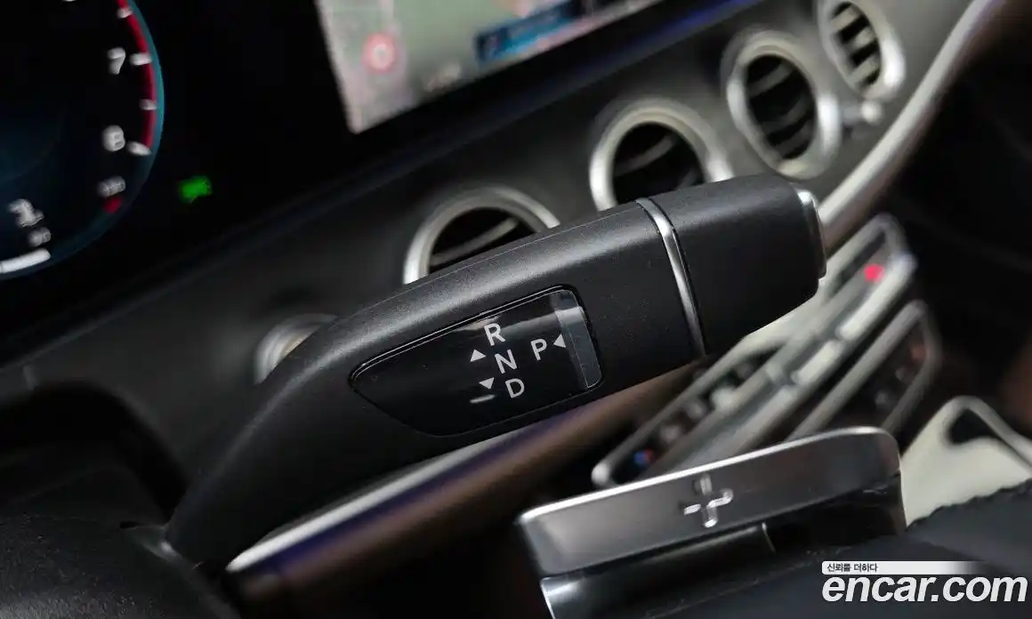 Mercedes-Benz E-Class 2022 2.0 гидро в Москве № 2123179, фото 12
