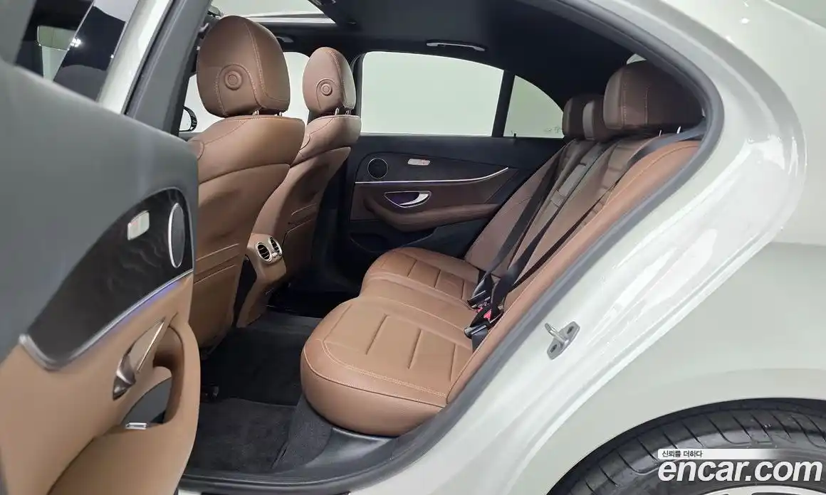 Mercedes-Benz E-Class 2022 2.0 гидро в Москве № 2123179, фото 18