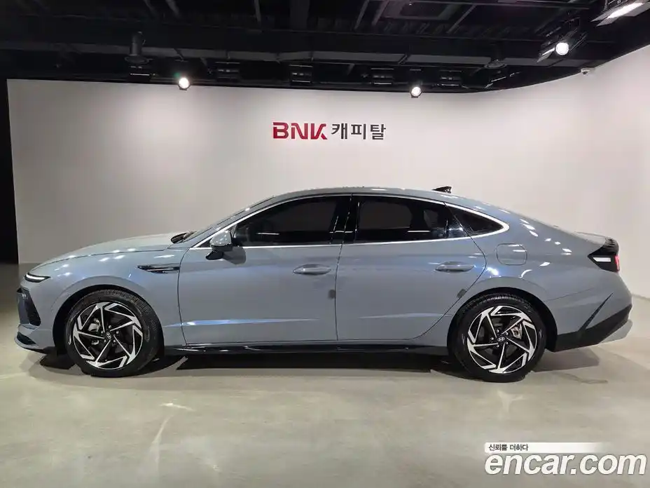 Hyundai Sonata 2023 1.6 гидро в Москве № 2123555, фото 3