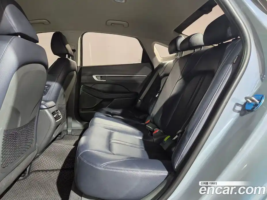 Hyundai Sonata 2023 1.6 гидро в Москве № 2123555, фото 10