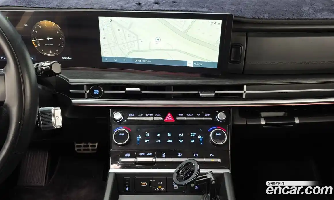 Hyundai Santa Fe 2023 2.5 гидро в Москве № 2123562, фото 18