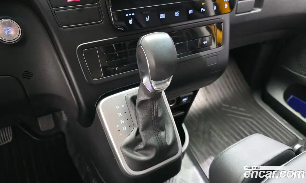 Hyundai Staria 2025 3.5 гидро в Москве № 2123615, фото 12