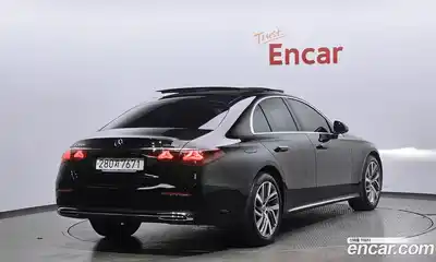 Mercedes-Benz E-Class 2024 2.0 гидро в Москве № 2123641, миниатюра 2