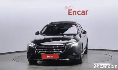 Mercedes-Benz E-Class 2024 2.0 гидро в Москве № 2123641, миниатюра 3