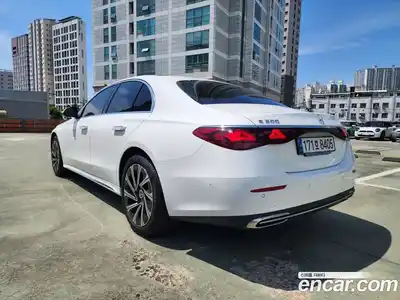 Mercedes-Benz E-Class 2024 2.0 гидро в Москве № 2123699, миниатюра 2