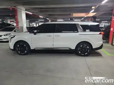 Kia Canival, 2025