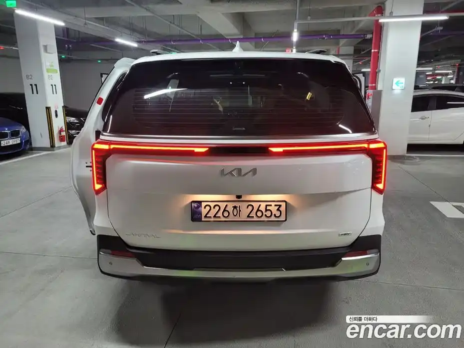 Kia Canival 2025 1.6 гидро в Москве № 2124074, фото 6