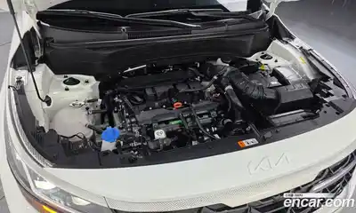 Kia Seltos 2025 1.6 гидро в Москве № 2124376, миниатюра 6