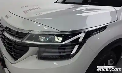 Kia Seltos 2025 1.6 гидро в Москве № 2124376, миниатюра 8