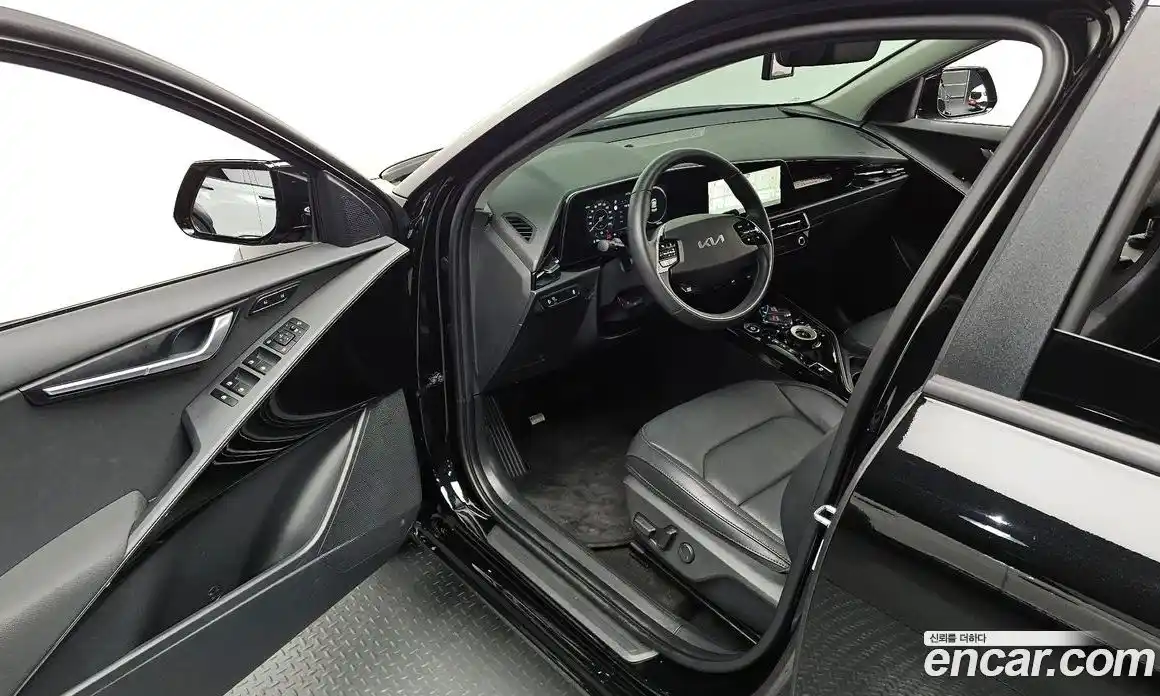 Kia Niro 2023 0.2 гидро в Москве № 2124489, фото 12
