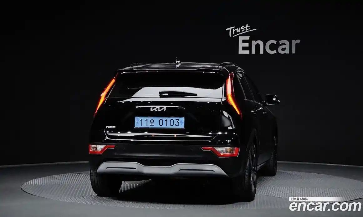 Kia Niro 2023 0.2 гидро в Москве № 2124737, фото 4