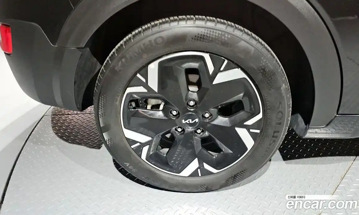 Kia Niro 2023 0.2 гидро в Москве № 2124737, фото 7