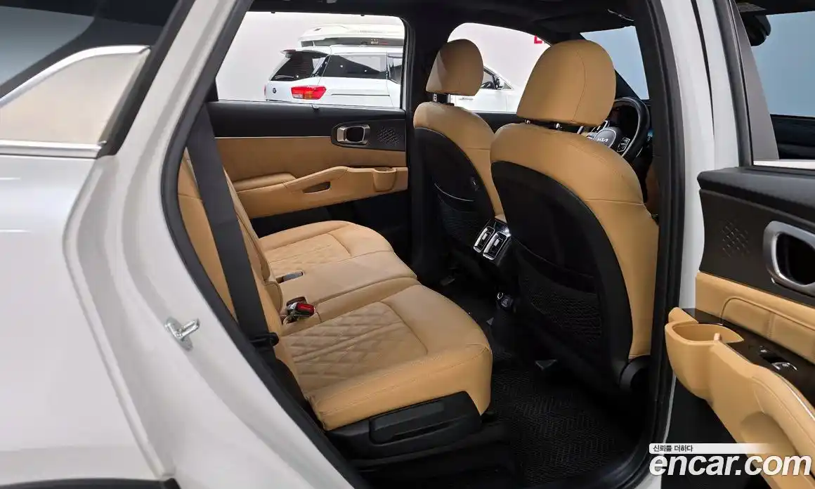 Kia Sorento 2023 2.5 гидро в Москве № 2124890, фото 17
